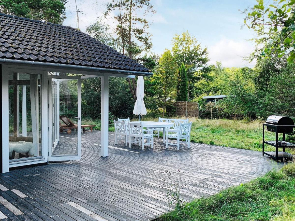 8 Person Holiday Home In Gedser Buitenkant foto